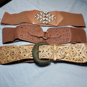 Set of 3 stretch belts.